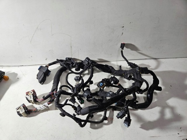Електропроводка моторного віддсіка 9803029180 PEUGEOT