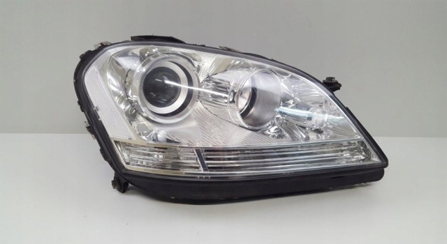Фара передня права A164820486164 MERCEDES