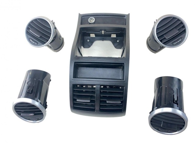 Решітка повітропровода A1648302154 MERCEDES