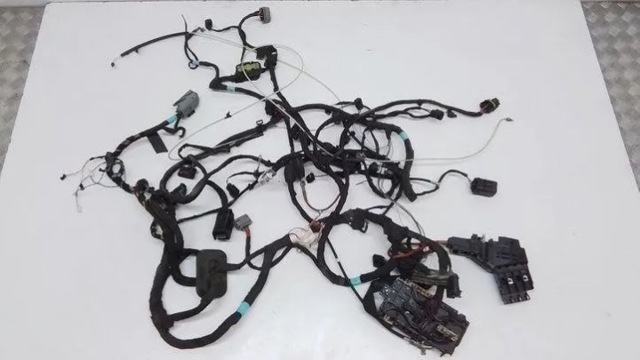 Реле запобіжників A1665405102 MERCEDES