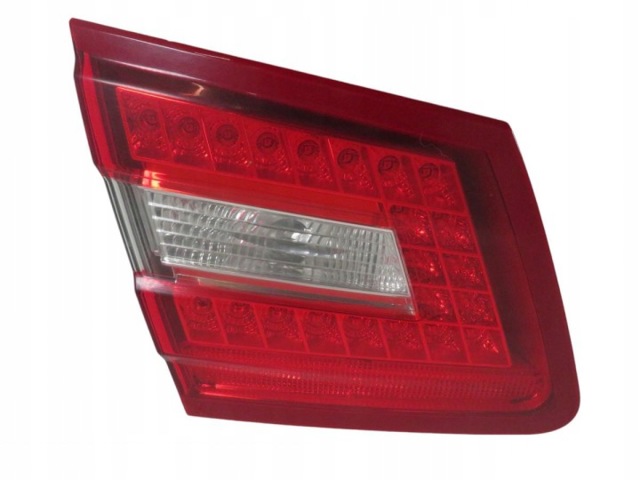 Задня ліва внутрішня фара A2128200964 MERCEDES