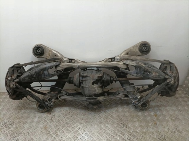 Задній редуктор A2303510105 MERCEDES