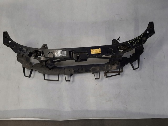 Праве кріплення переднього бампера DPN500041 LAND ROVER