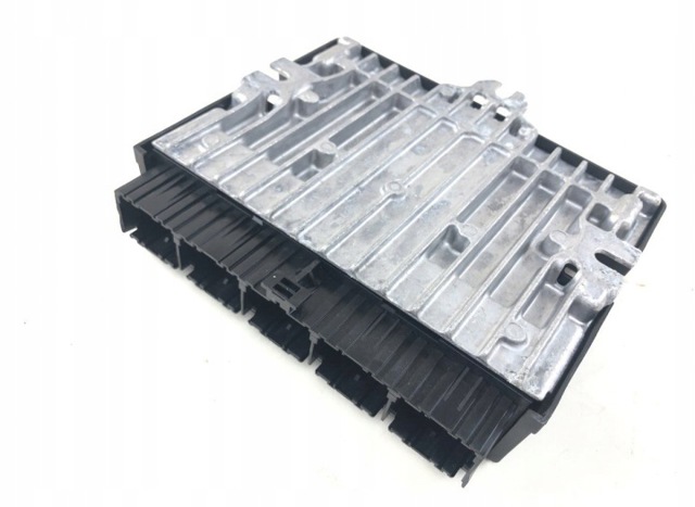 Блок управління пневмопідвіскою LR061457 LAND ROVER