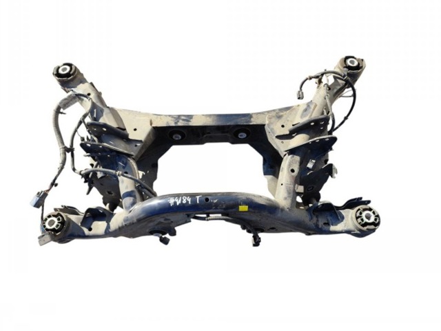Балка задньої підвіски поперечна LR098961 LAND ROVER