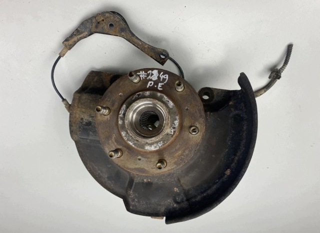 Вісь передня і поворотні кулаки MR992378 MITSUBISHI