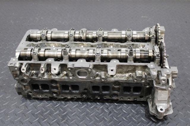 Головка блоку циліндрів R651018 MERCEDES