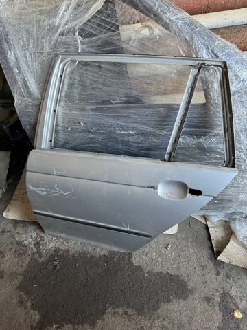 Двері задні, ліві 41527034155 BMW