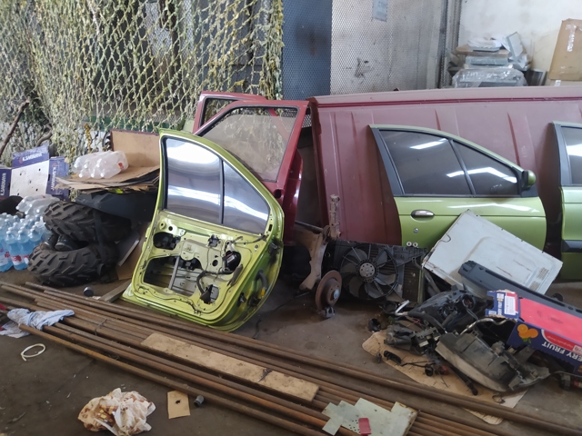 Дверка передня права 7751474577 RENAULT