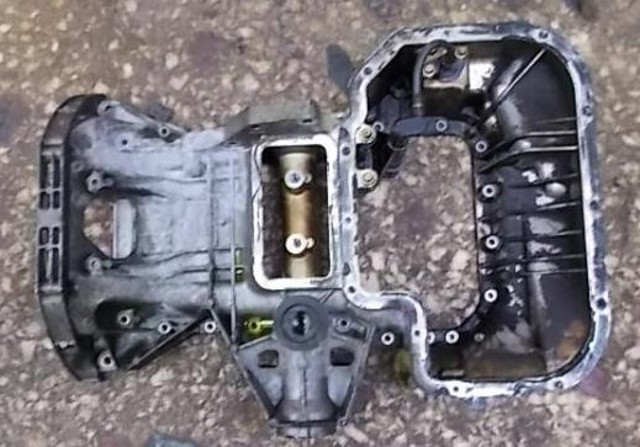 Піддон масляний картера двигуна, верхня частина A1040141602 MERCEDES