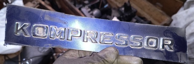 Фірмовий значок на кришку багажника A2028172215 MERCEDES