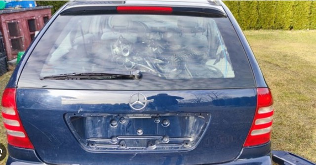 Вікно двері задка A2037403157 MERCEDES