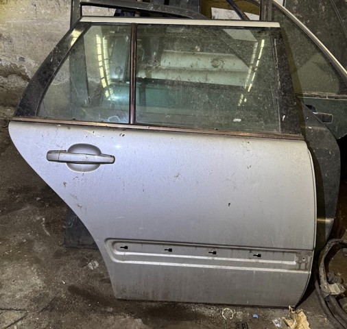 Двері задні в зборі A2107302605 MERCEDES