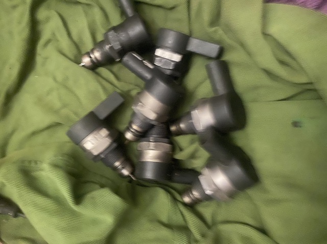 Регулятор тиску палива 0281002738 BMW