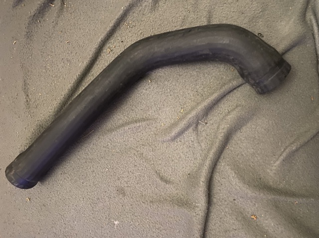 Шланг/патрубок радіатора охолодження, нижній 11531740481 BMW