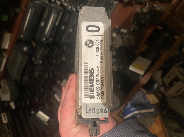 Комп'ютер двигуна 1429861 BMW