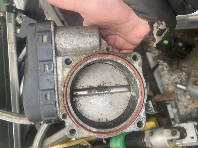 Блок дросельної заслінки 1435959 BMW