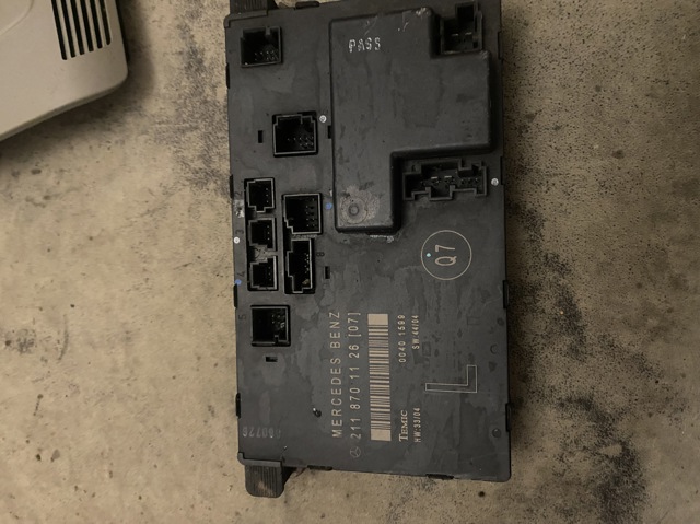 Блок управління комфорту 2118701126 MERCEDES