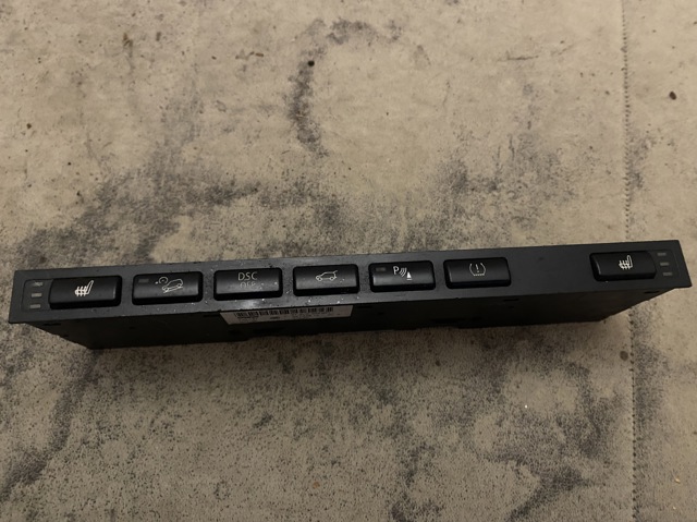 Блок кнопок центральної консолі 61316953941 BMW