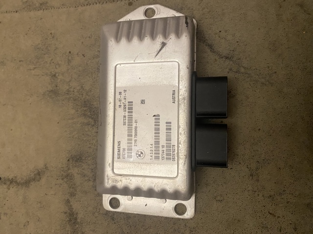 Управління включенням КОМ 7569969 BMW