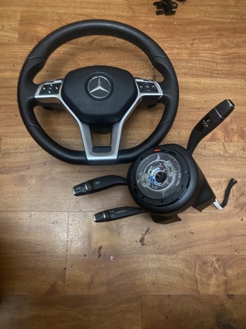 Рульове колесо A1724604203 MERCEDES