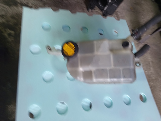 Бачок для води 1648026030 TOYOTA