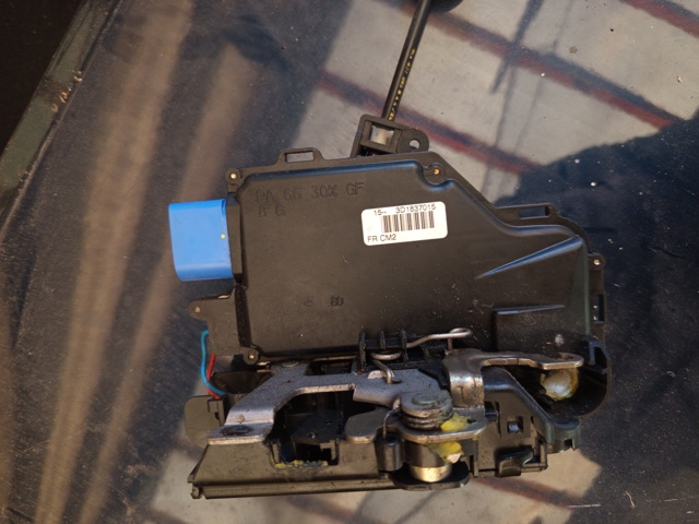 Замок двері правої передньої 3D1837016 VAG