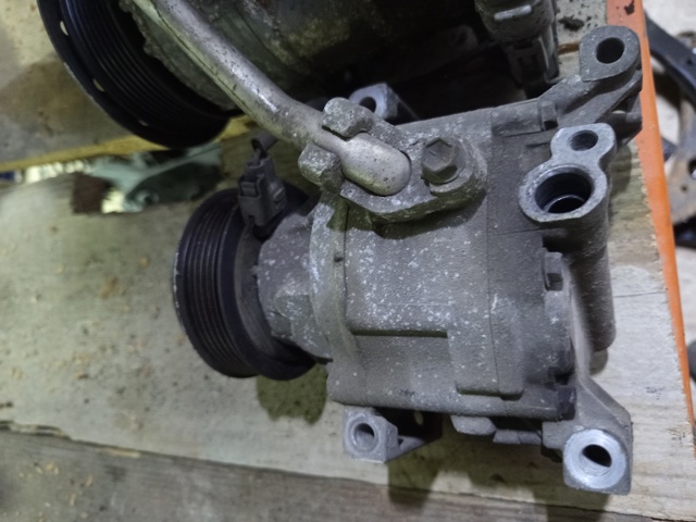 Компресор системи кондиціювання 4472206362 TOYOTA