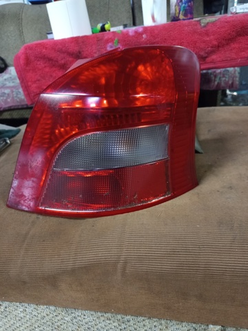 Задні ліхтарі 815510D110 TOYOTA