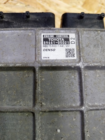Мізки двигуна 8966105D51 TOYOTA