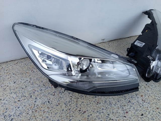 Фара основна права CV4413005AG FORD