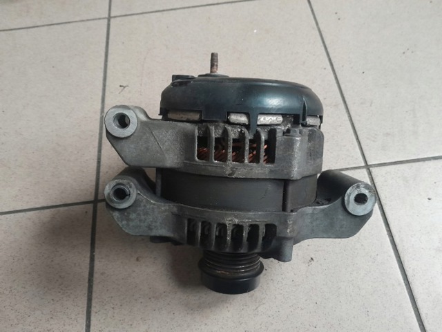 Авто генератор 04801865AE CHRYSLER