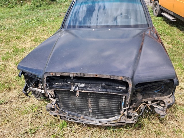Капот Mercedes S W126