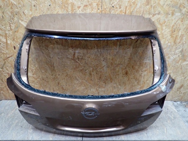 Задня ляда Opel Astra J Sports Tourer