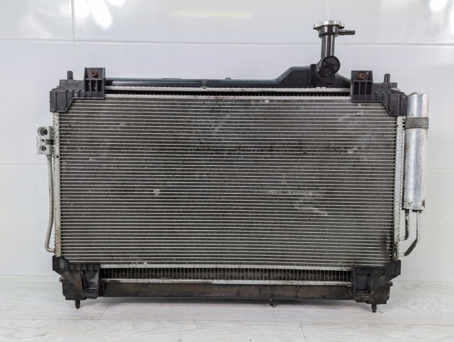 Радіатор охолодження 1350A825 MITSUBISHI