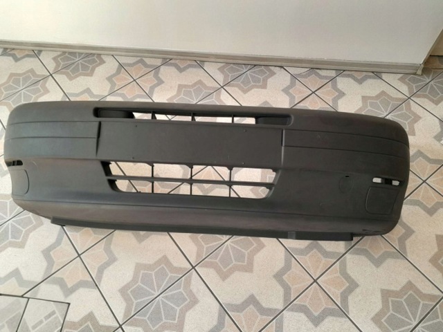 Бампер на авто Fiat Punto 1