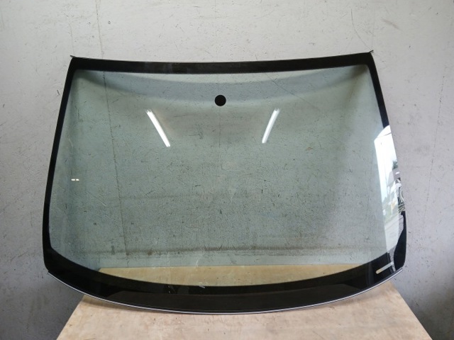 Переднє скло Seat Leon I