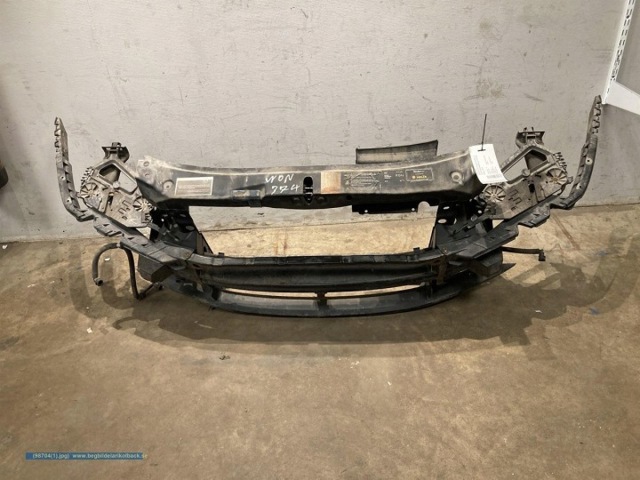 Кронштейн кріплення радіатора 1Z0805591F VAG