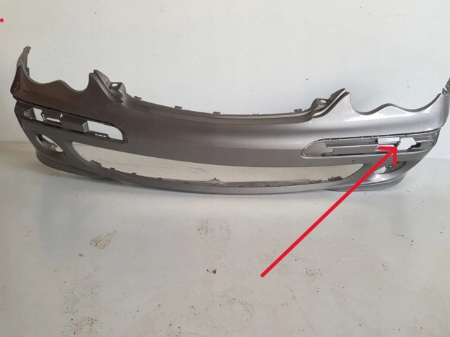 Бампер передній 2038853025 MERCEDES