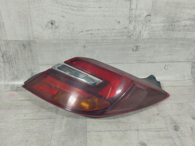 Задні ліхтарі 23160566 OPEL