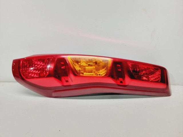 Задні ліхтарі Nissan X-Trail