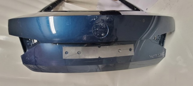 Задні двері багажника 3V5827023D VAG