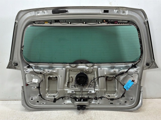 Кришка багажника кузова 510827025AD VAG