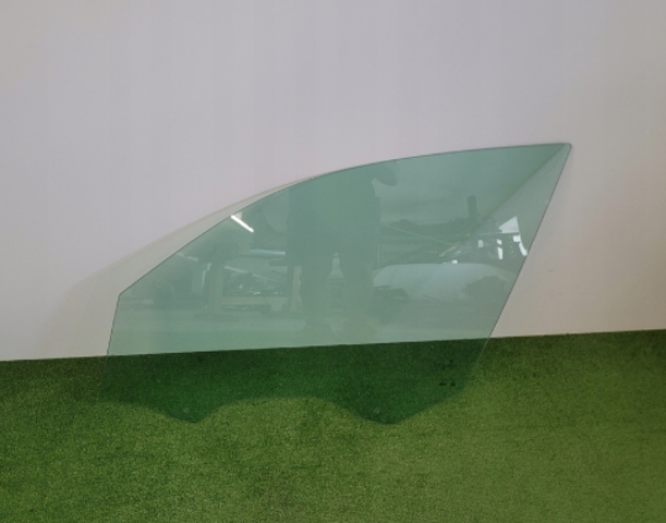 Скло передніх дверей, лівою 51337430937 BMW