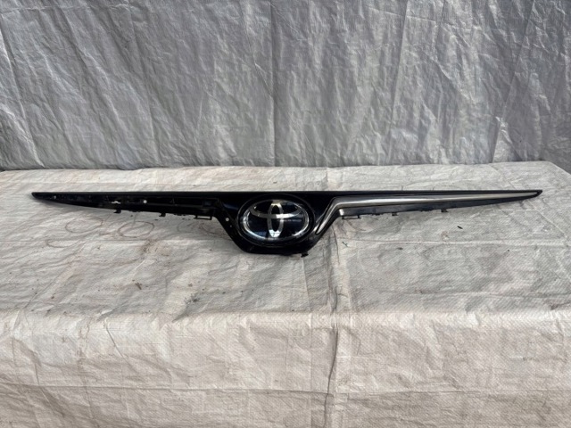 Решітка 5311402580 TOYOTA