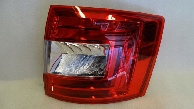 Задні ліхтарі Skoda Octavia III A7