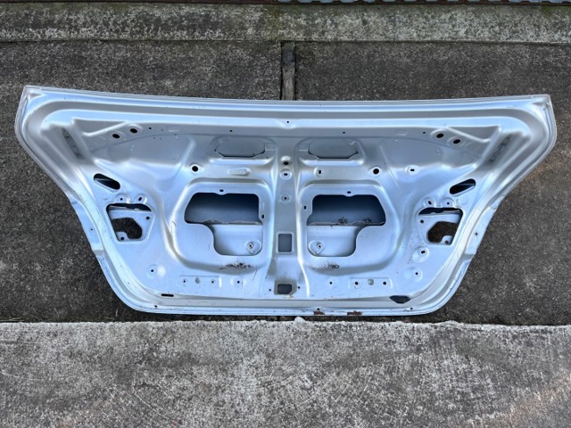 Кришка багажника кузова 6440106A60 TOYOTA