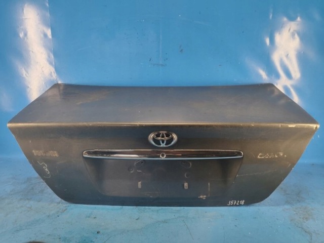 Кришка багажника кузова 64401AA060 TOYOTA