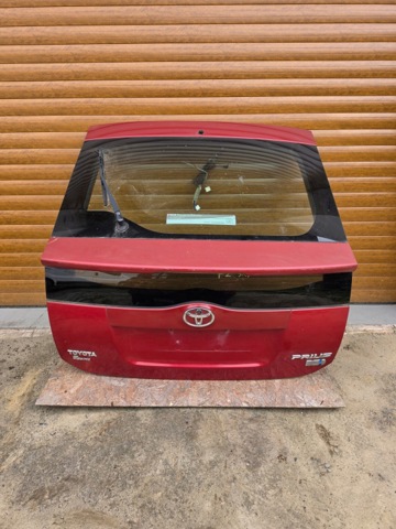 Двері багажника 6700547150 TOYOTA