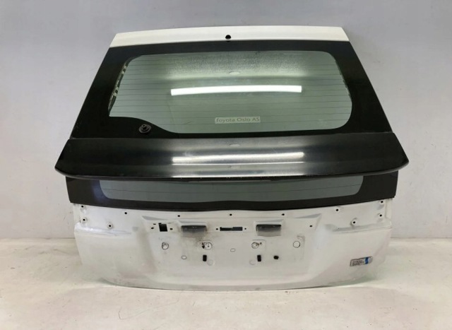 Треті двері 6700547240 TOYOTA